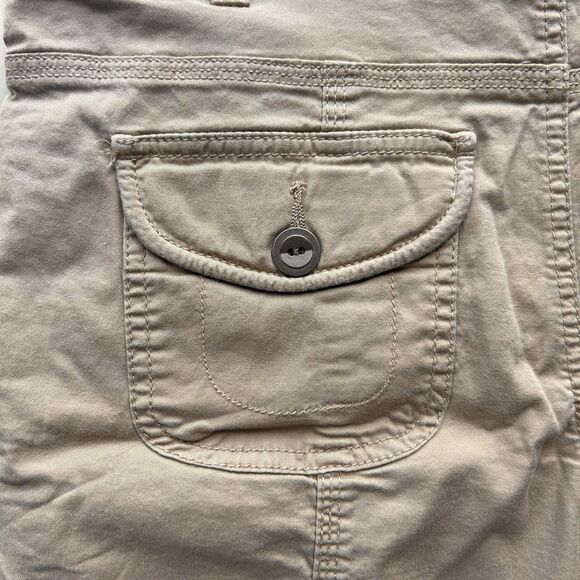 Style & Co Womens Cargo Bermuda Shorts 10P Petite Beige Button Pockets High Rise - Picture 9 of 12